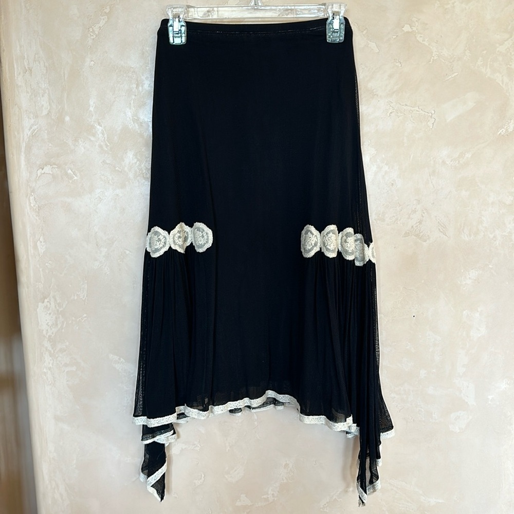 Max Studio black mesh & lace skirt - sz M